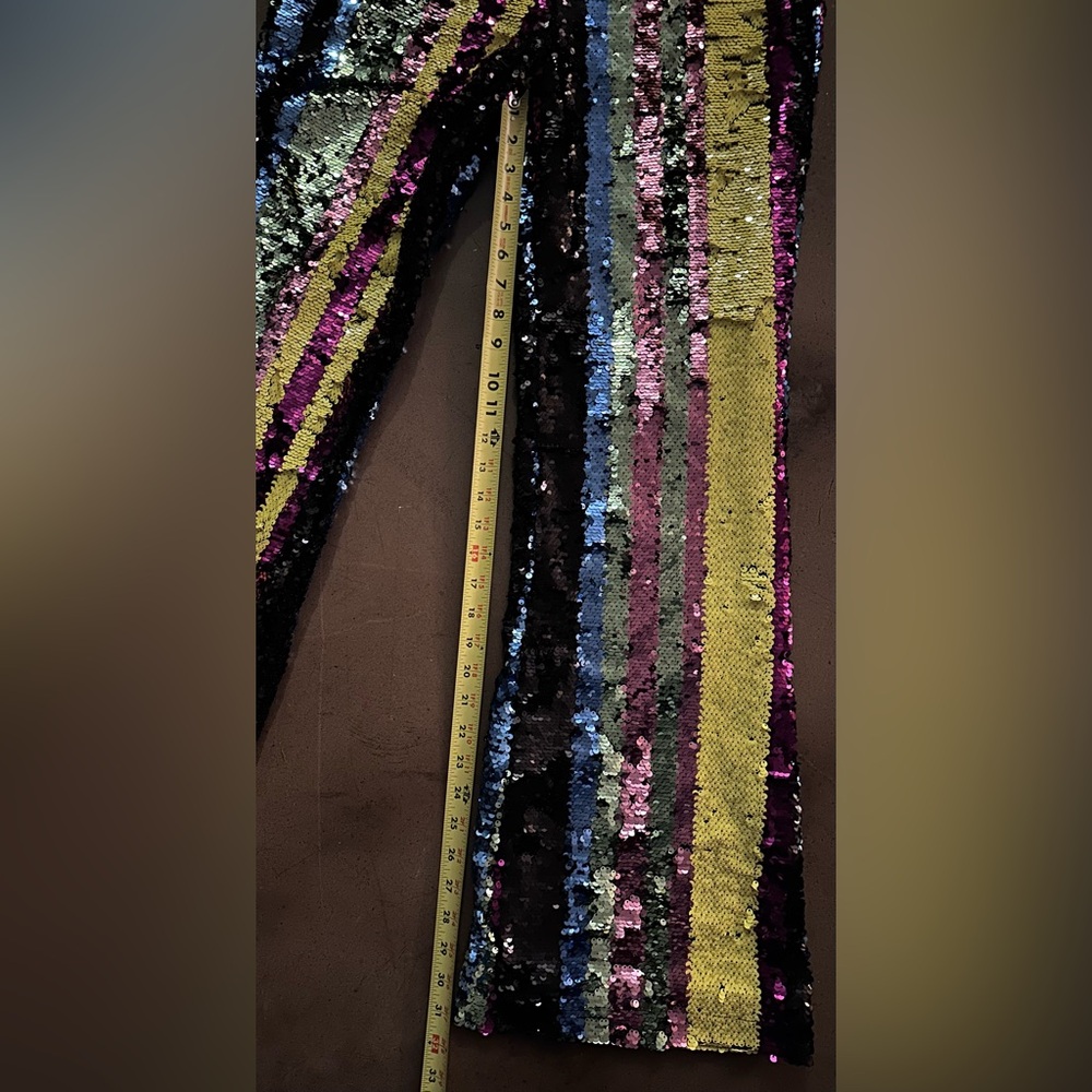 ✨🎉 Strut your game in sequins 🎉✨ Forever 21 sequin striped pants 🌈🕺 - Picture 4 of 10